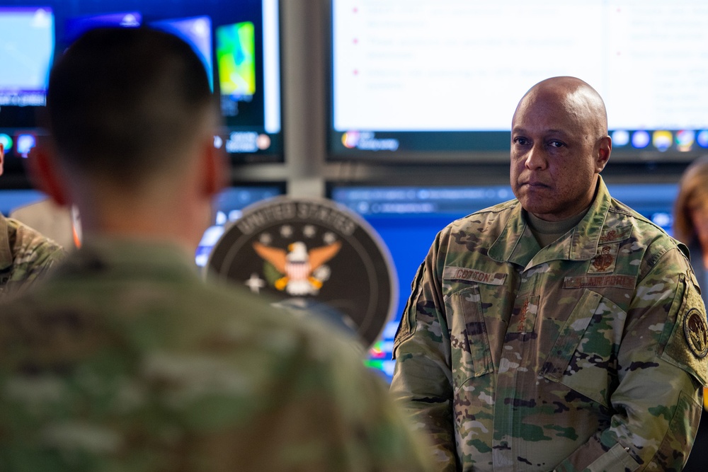 JCO hosts USSTRATCOM Commander