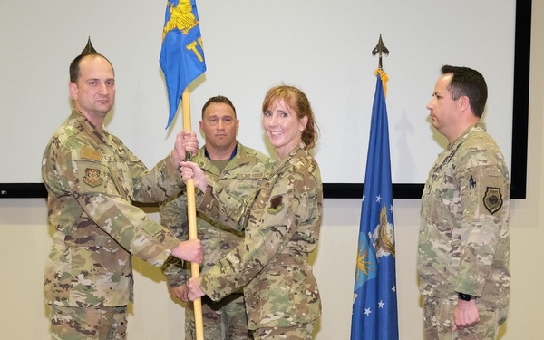 Gossett takes command of AOC FTU