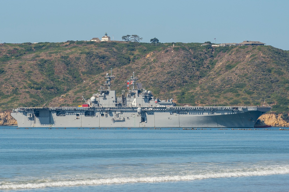 USS Boxer returns to San Diego