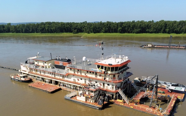 Dredge Potter on the Mississippi River