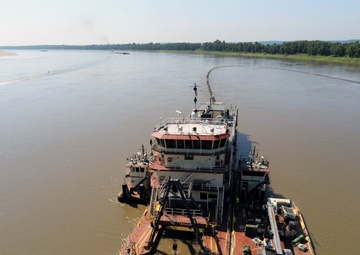Dredge Potter on the Mississippi River