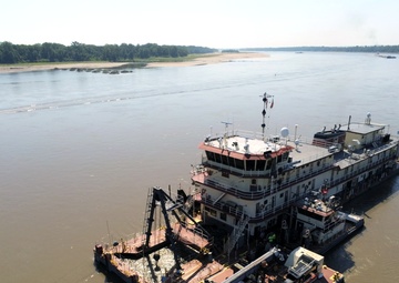 Dredge Potter on the Mississippi River