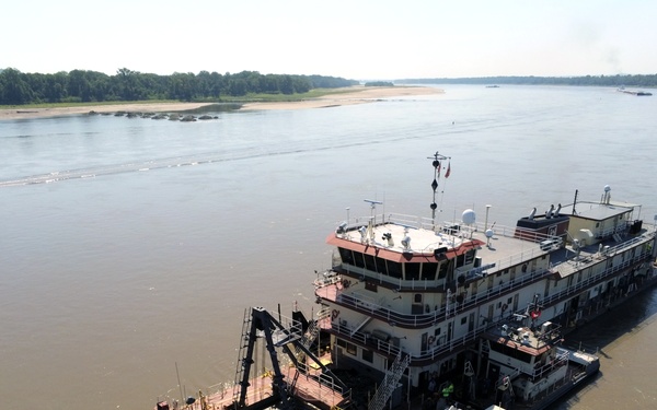Dredge Potter on the Mississippi River