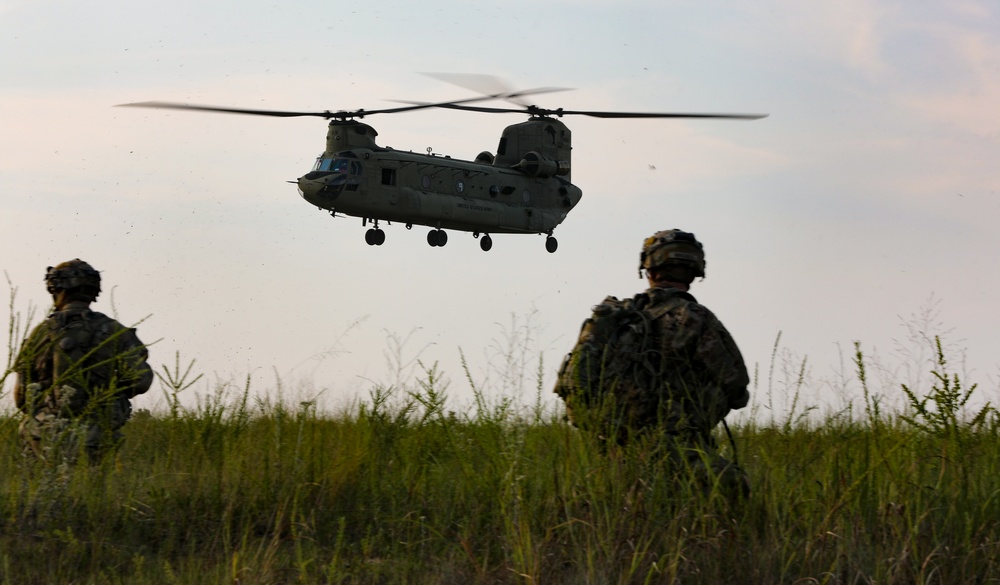 82nd Airborne Division Paratroopers Participate in Air Assault