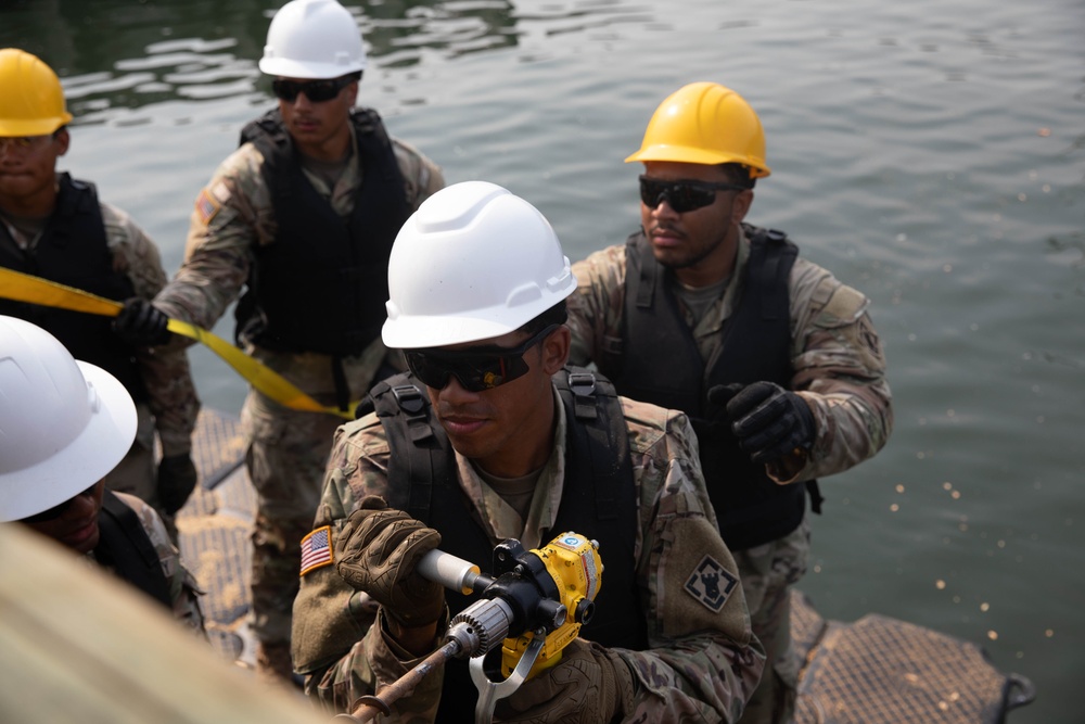 74th EDD and 554th ECC Conduct Port Damage Repair Operation