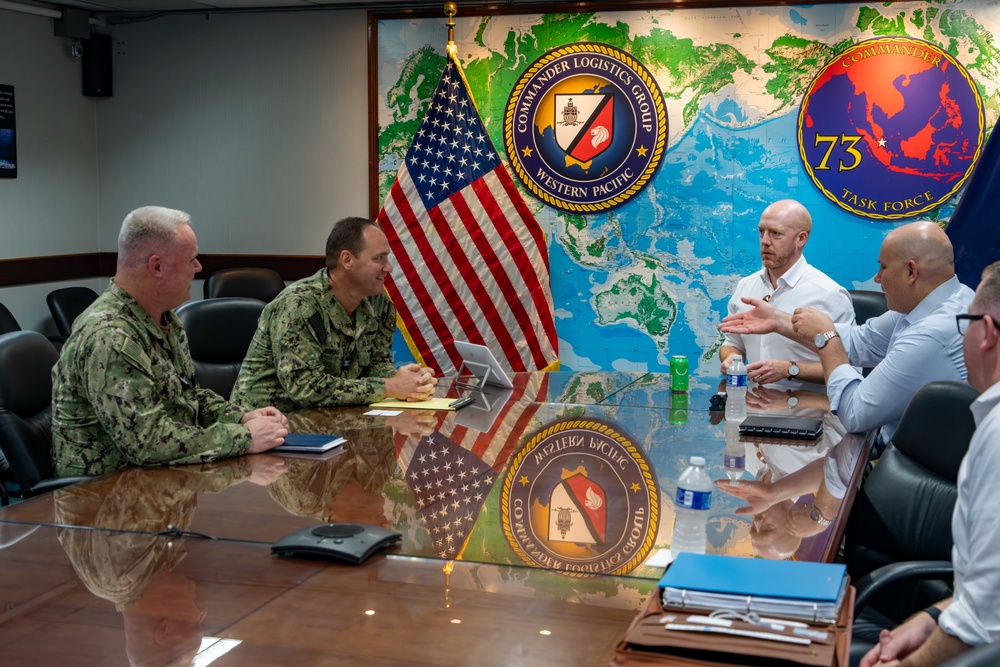 STAFFDEL Visits COMLOG WESTPAC