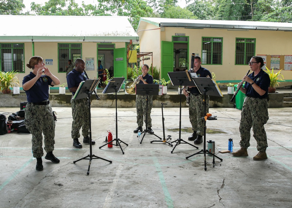 Pacific Partnership 2023: Mission Commander tours Community Health Engagement and Symposium in the Philippines