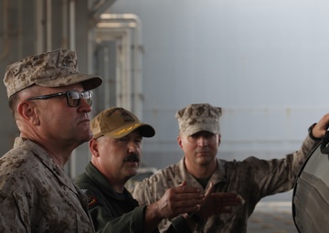 Maj. Gen. McPhillips visits the Puller