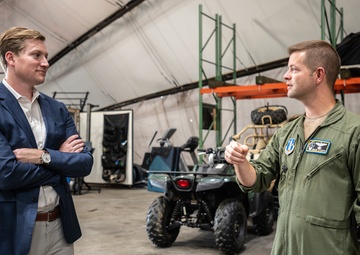 Sen. McConnell staff tour Kentucky Air Guard Base