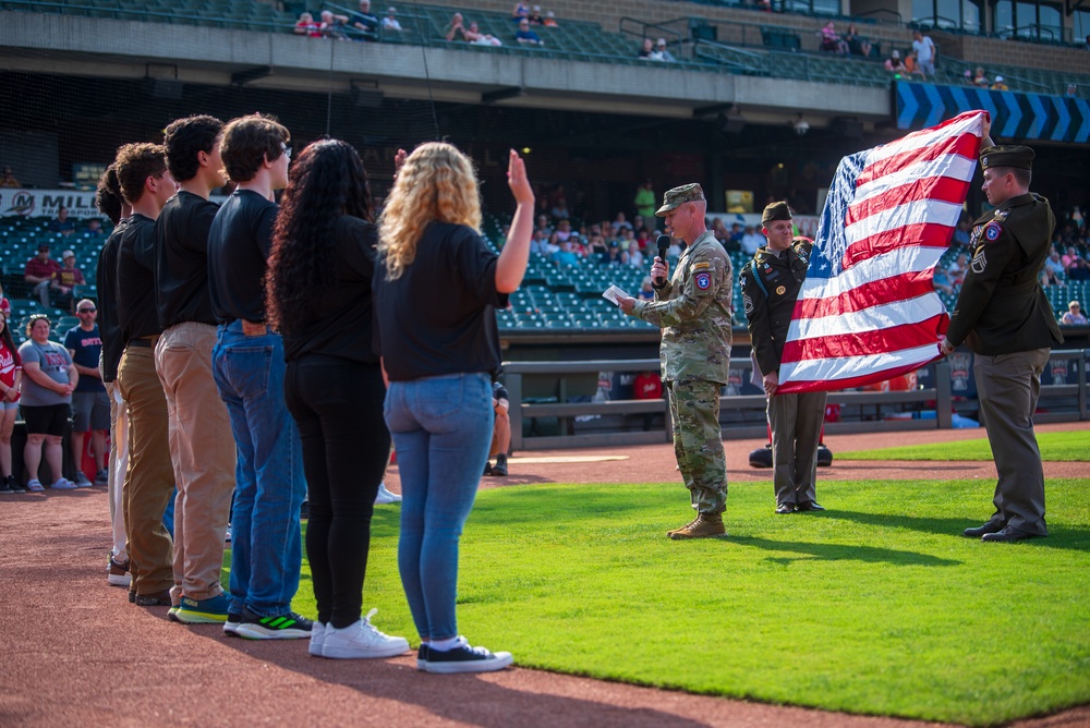 Kentucky Air Guard participates in Louisville Bats Military Appreciation Night