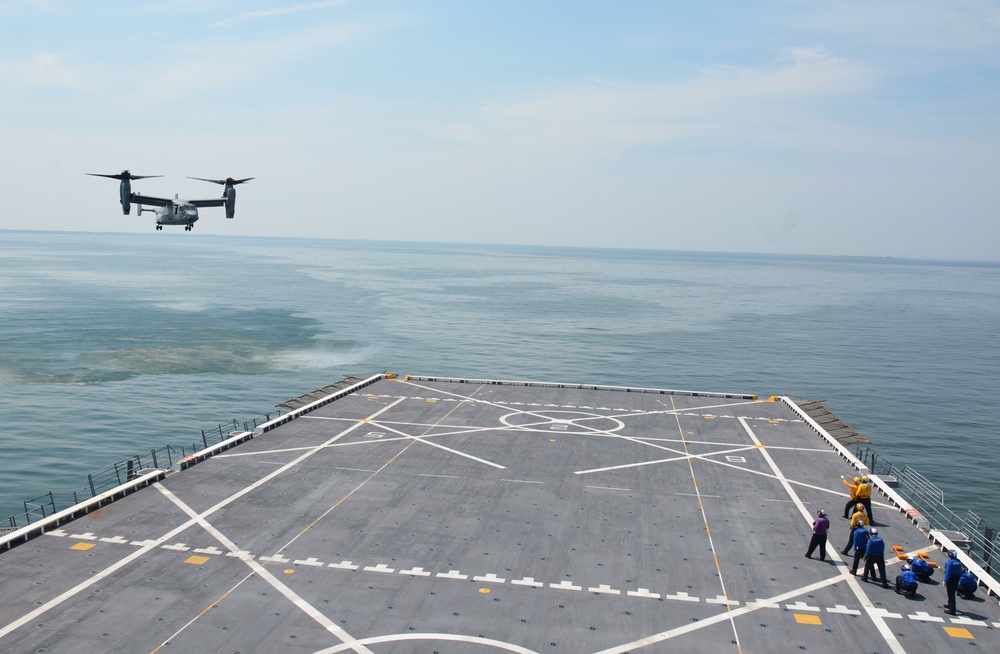 MV-22 Osprey Lands on USS Fort Lauderdale in Support of DSCA LOADEX