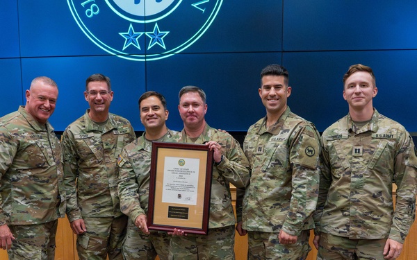 81st Readiness Division Shines with multiple Awards at August Battle Assembly