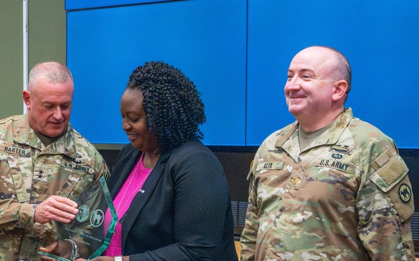 81st Readiness Division Shines with multiple Awards at August Battle Assembly