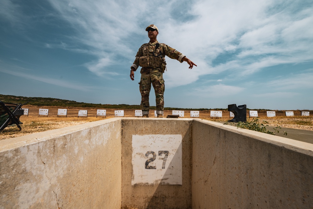 Basic Officer Leadership Course Soldiers fire at the range