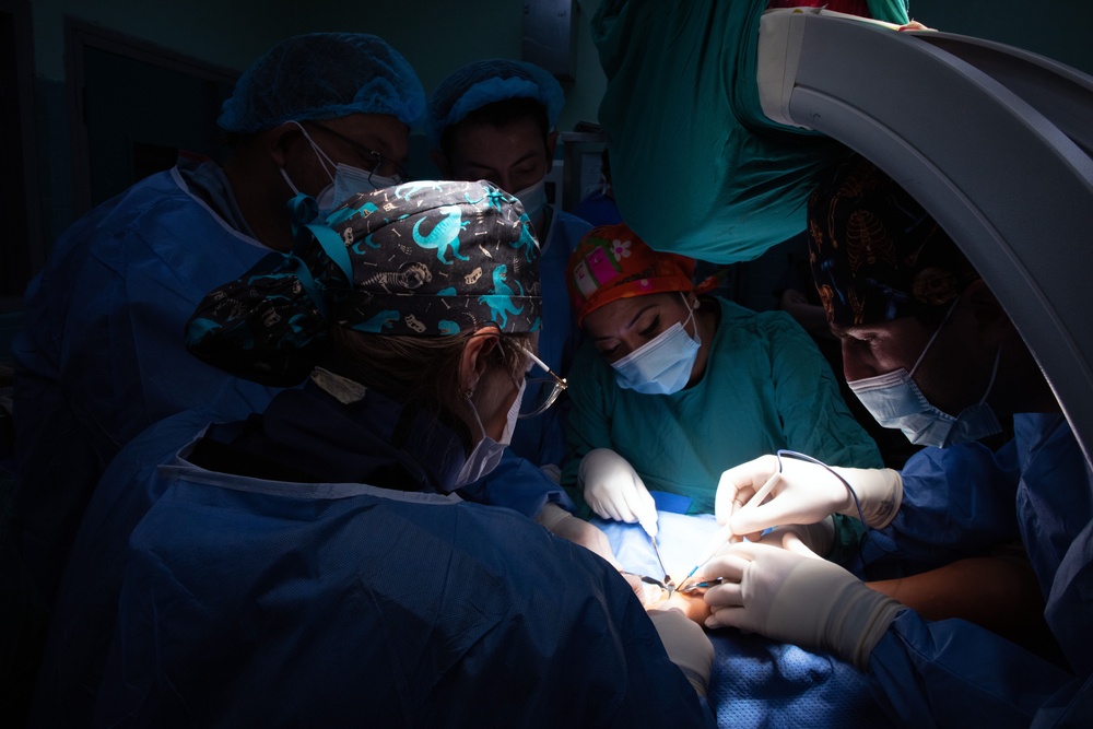 EMF-Juliet conducts 1st U.S. Navy orthopedic surgical mission in Honduras