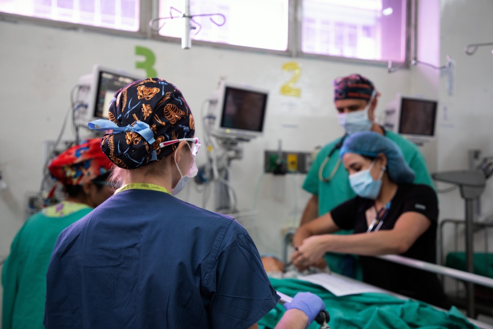 EMF-Juliet conducts 1st U.S. Navy orthopedic surgical mission in Honduras