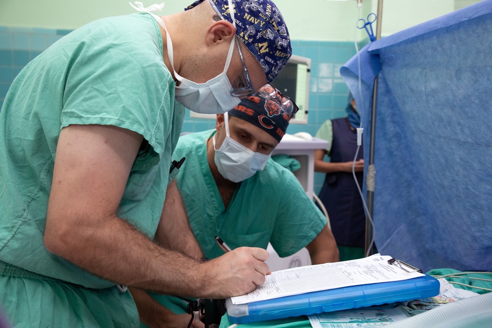 EMF-Juliet conducts 1st U.S. Navy orthopedic surgical mission in Honduras