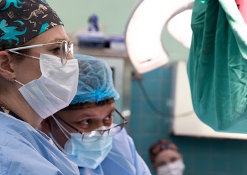 EMF-Juliet conducts 1st U.S. Navy orthopedic surgical mission in Honduras