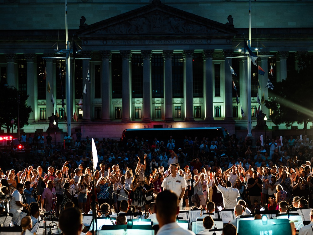 DVIDS Images Navy Band COTA Concerts at the Navy Memorial [Image 3