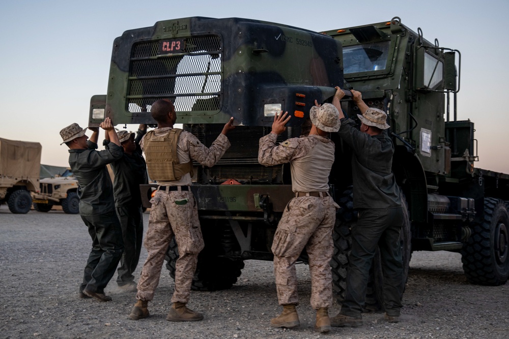 CLB-15 Mechanics Repair Vehicles at RUT