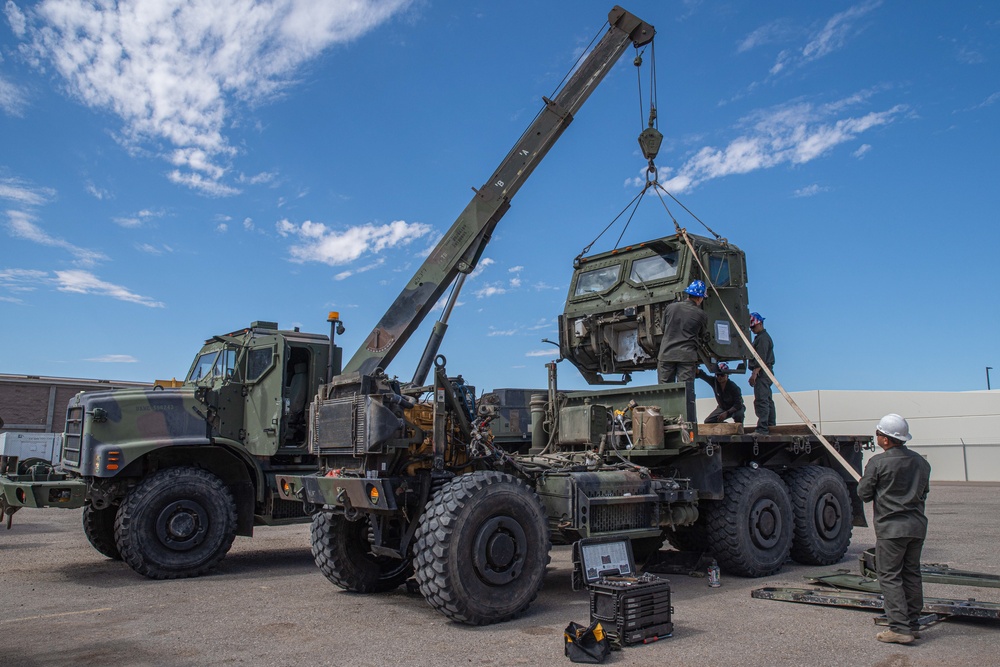 CLB-15 Mechanics Repair Vehicles at RUT