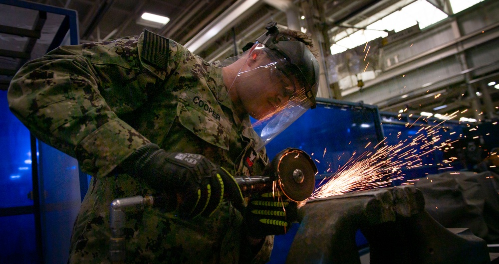 TRFB Sailor Cuts a Socket