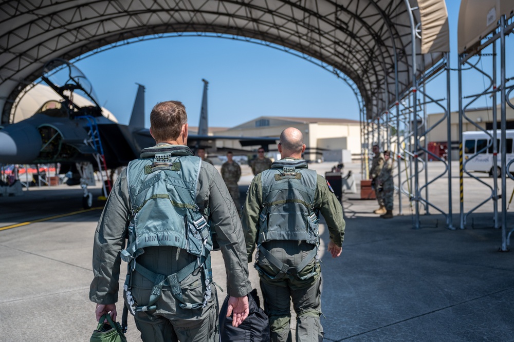 N.C. Senator visits Seymour Johnson AFB