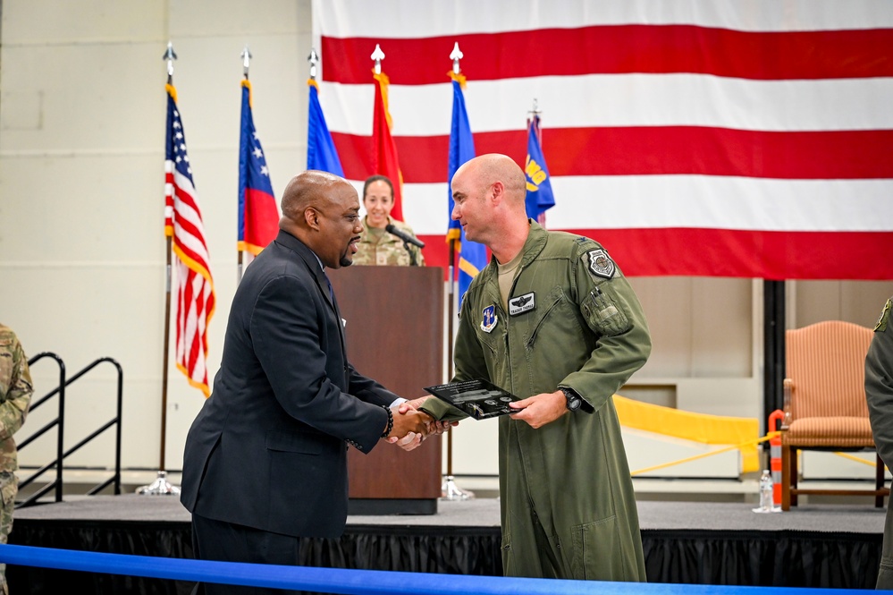 Air Dominance Center Hosts New Hangar Ribbon Cutting Ceremony