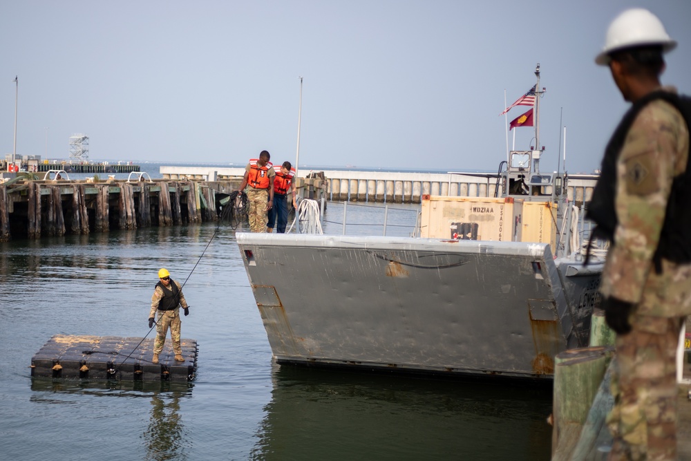 74th EDD and 554th ECC Conduct Port Damage Repair Operation