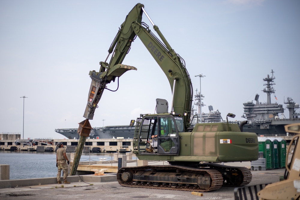 74th EDD and 554th ECC Conduct Port Damage Repair Operation