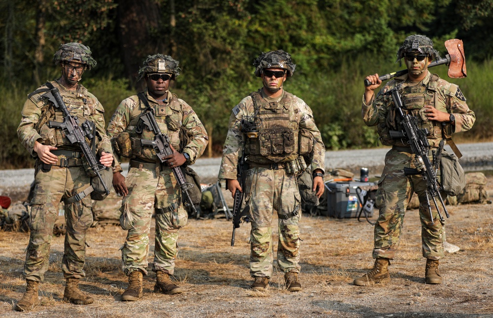 JBLM combat engineers conduct 'hazardous tree' demolition to combat wildfires