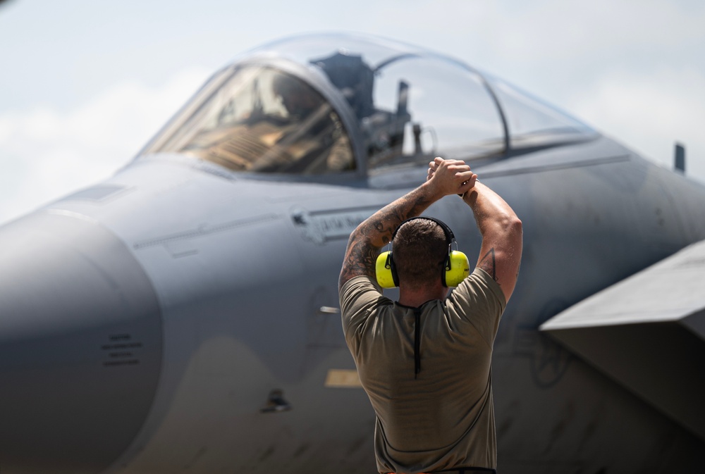 Relampago VIII / ADLA 2023; 125th FW stepping, taking off