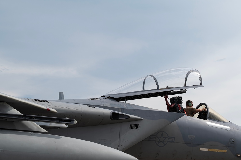 Relampago VIII / ADLA 2023; 125th FW stepping, taking off