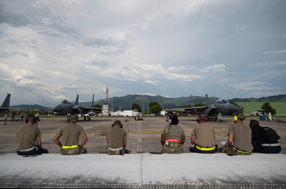 Relampago VIII / ADLA 2023; 125th FW stepping, taking off