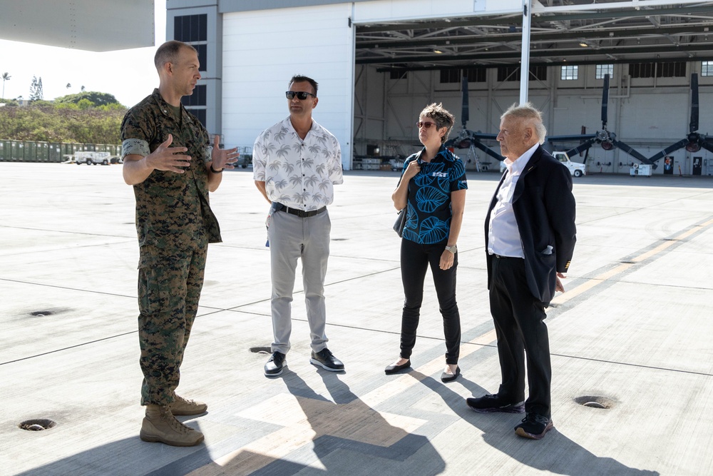 Hawaii Military Affairs Council visit MAG-24