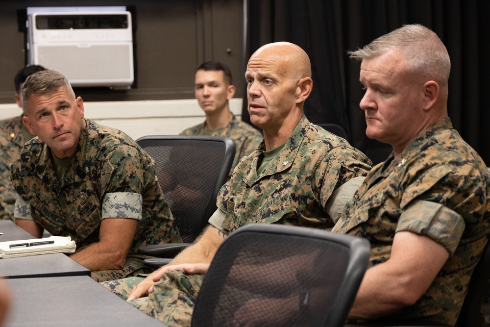 The Hawaii Military Affairs Council Visits 3d MLR