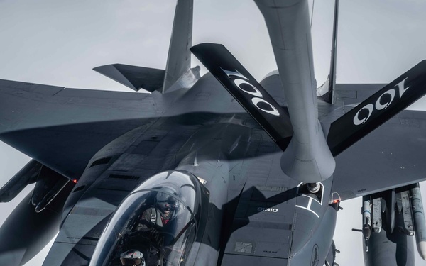 RAF Mildenhall supports RAF Lakenheath