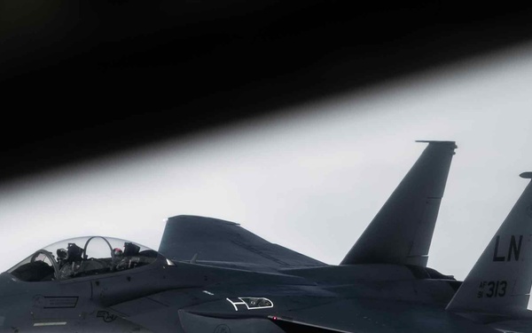 RAF Mildenhall supports RAF Lakenheath