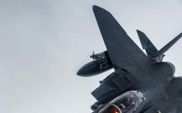 RAF Mildenhall supports RAF Lakenheath