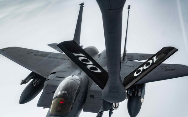 RAF Mildenhall supports RAF Lakenheath