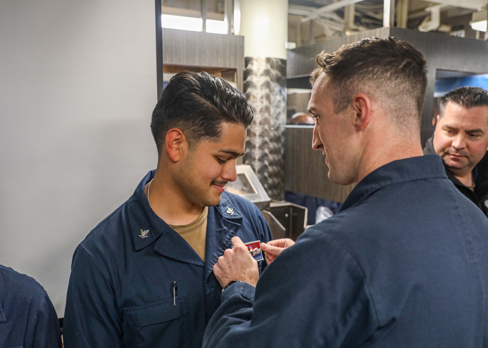 USS Benfold Sailors Receive ESWS