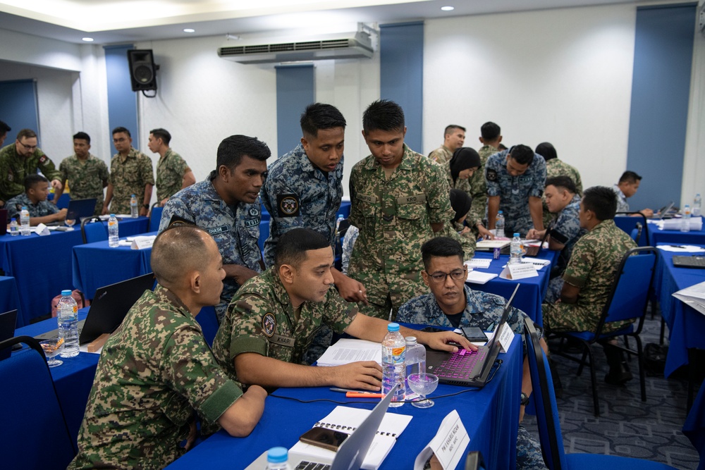 Keris Aman 23 | Malaysian Peackeeping Intelligence Course