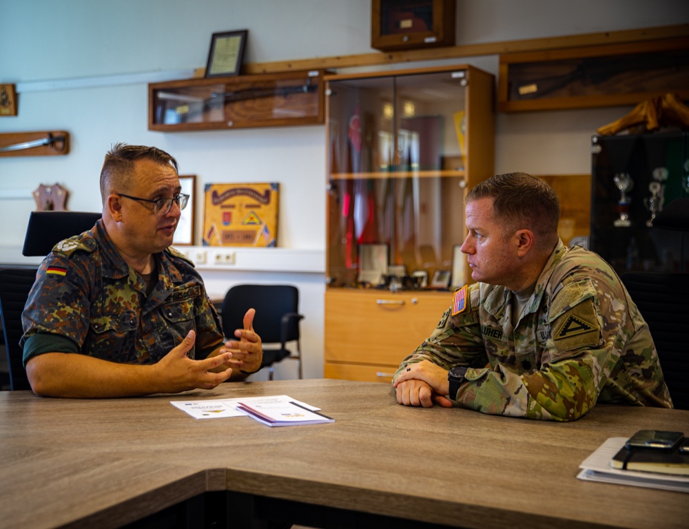 Members of the Bundeswehr Medical Academy from Munich visit CATC
