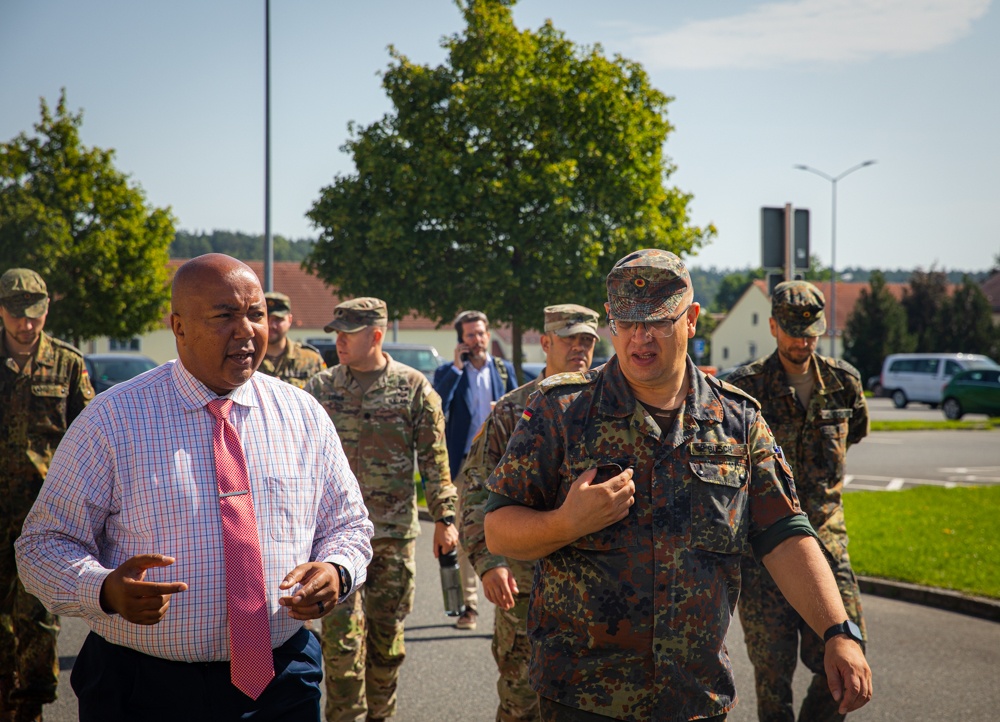 Members of the Bundeswehr Medical Academy from Munich visit CATC