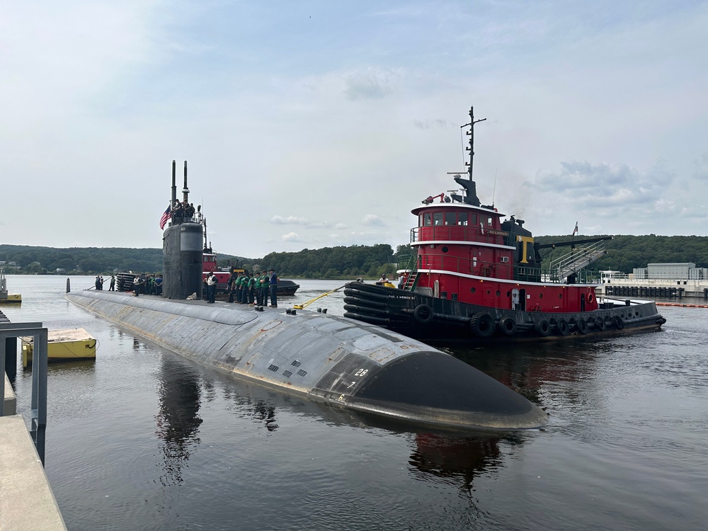 USS San Juan departs Groton after 35 years of naval service