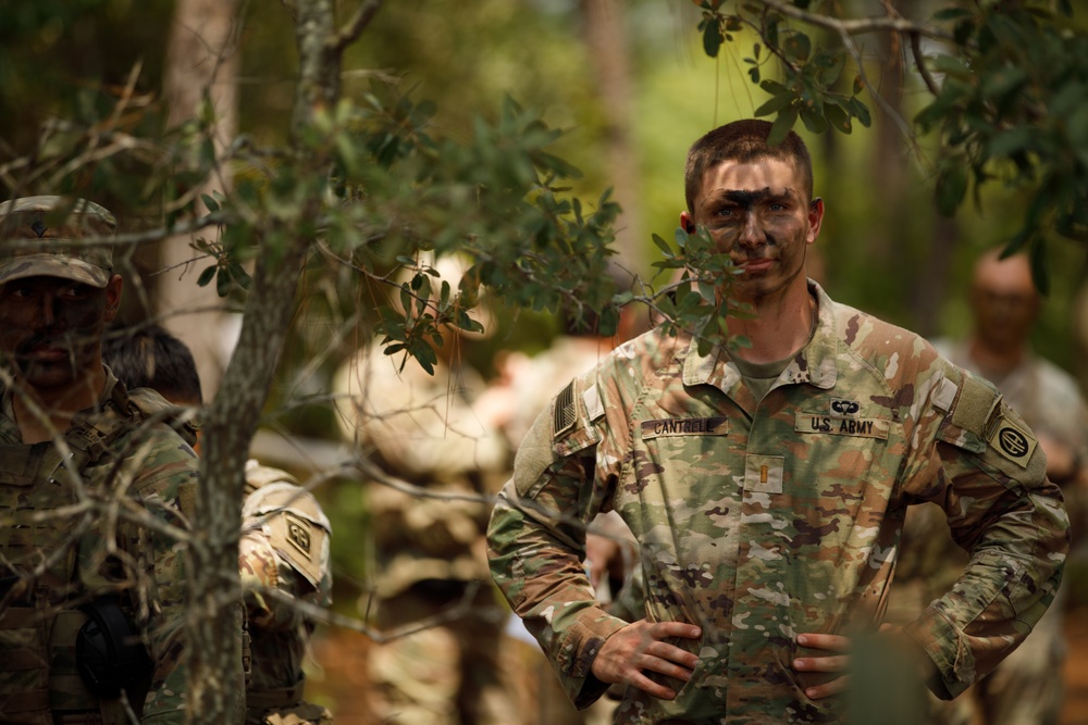 3 BCT Paratroopers Conduct Air Assault