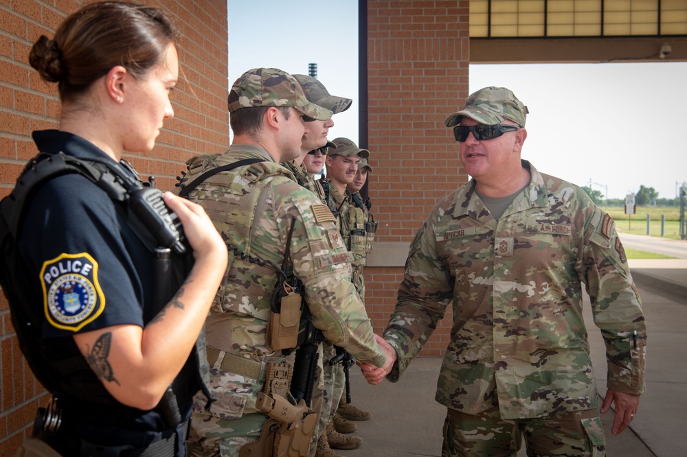 19th Air Force Command Chief Visits Vance