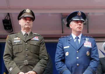 Two military generals discover shared upbringing in tiny Midwestern town