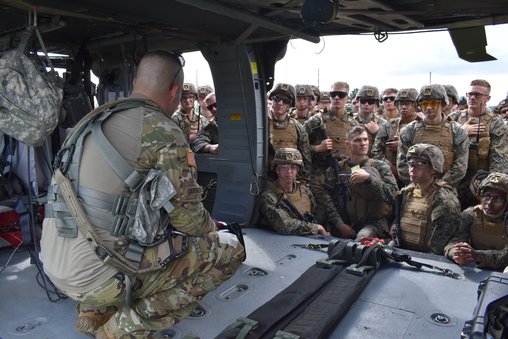 4th Marine Division Communication Marines conduct joint MEDEVAC training with Indiana National Guard