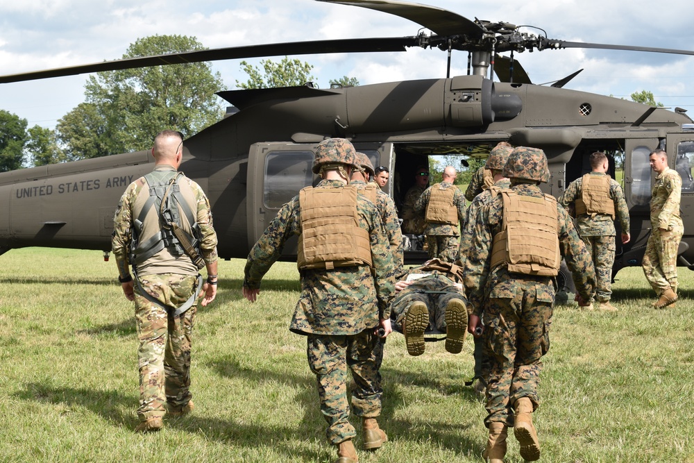 4th Marine Division Communication Marines conduct joint MEDEVAC training with Indiana National Guard